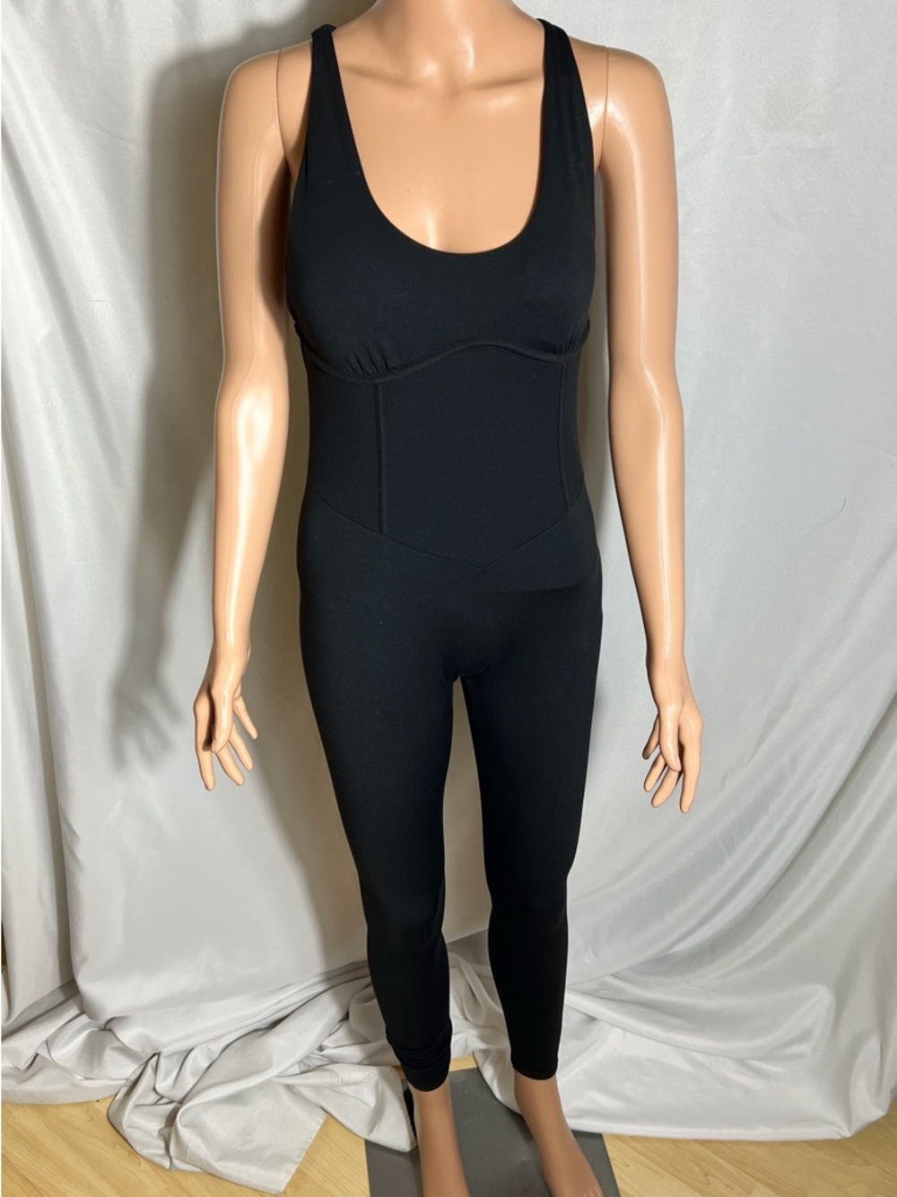 Black Crisscross Back Jumpsuit Bodysuit Romper Stretch Fitted Size S Chic